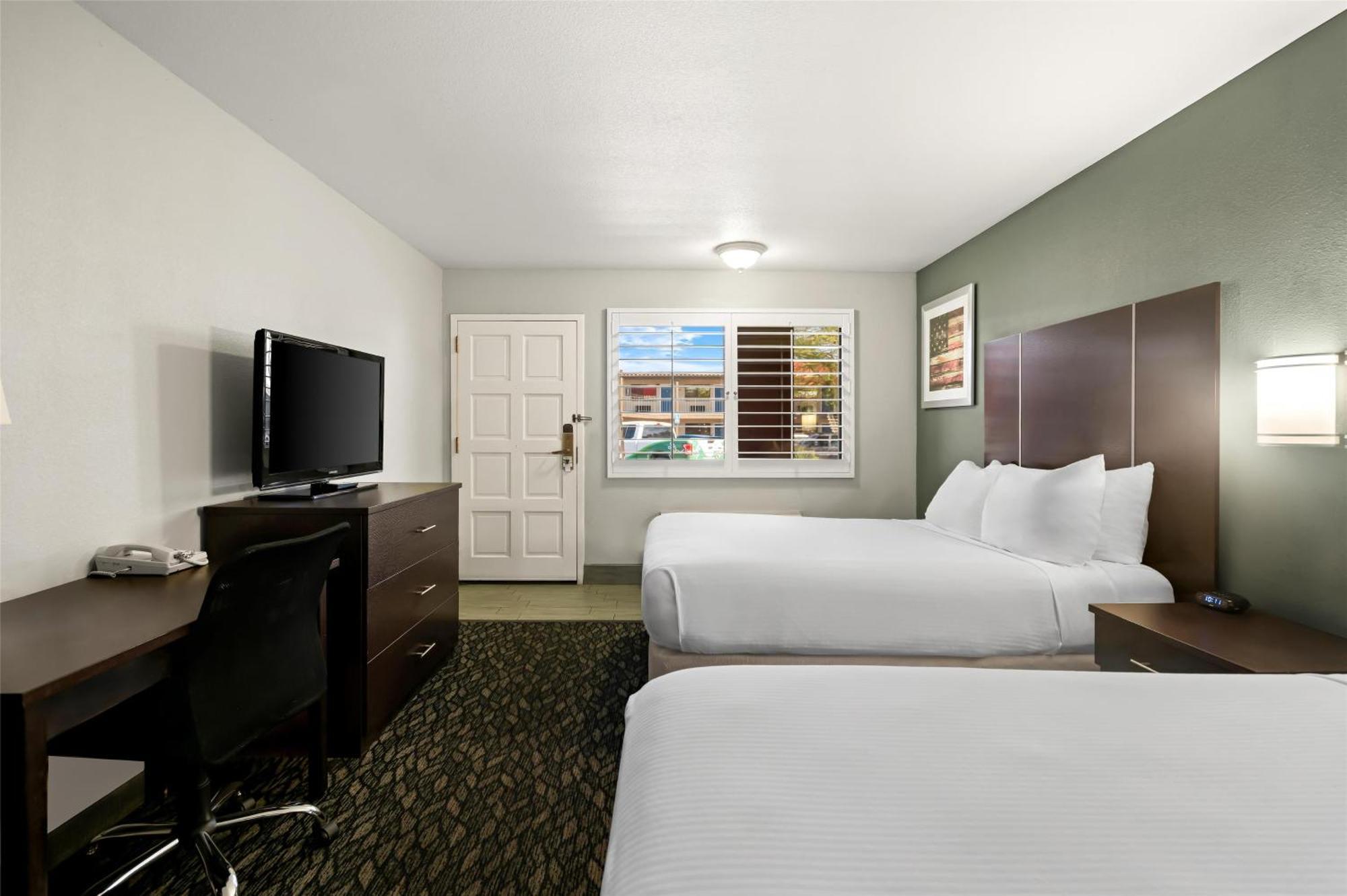 Best Western Desert Villa Inn Барстоу Экстерьер фото